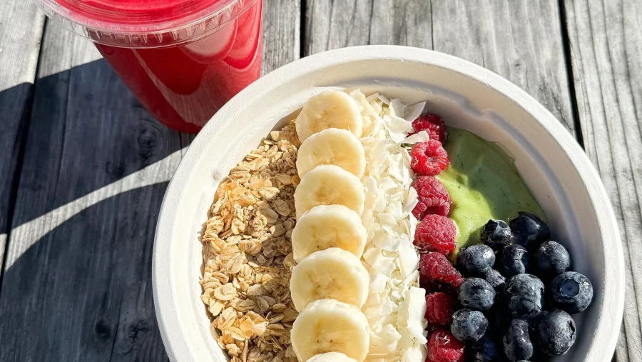 Smoothie bowl and drink at Fiafia Kennebunkport